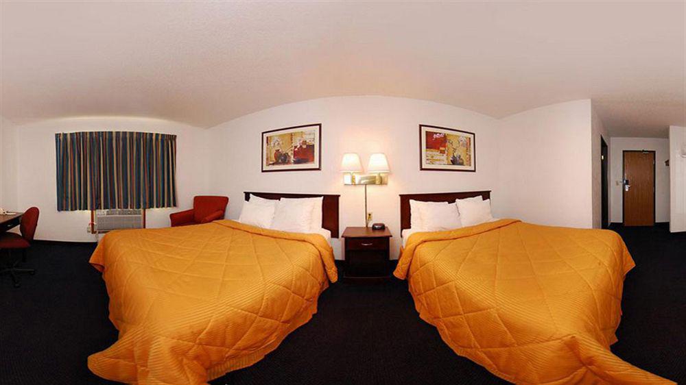 Baymont By Wyndham Ames Hotel Ngoại thất bức ảnh