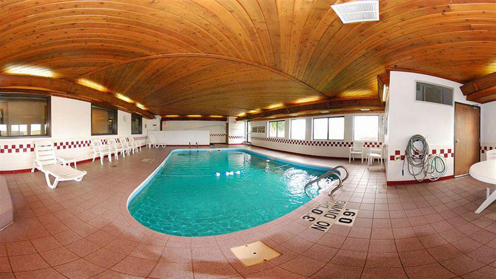 Baymont By Wyndham Ames Hotel Ngoại thất bức ảnh